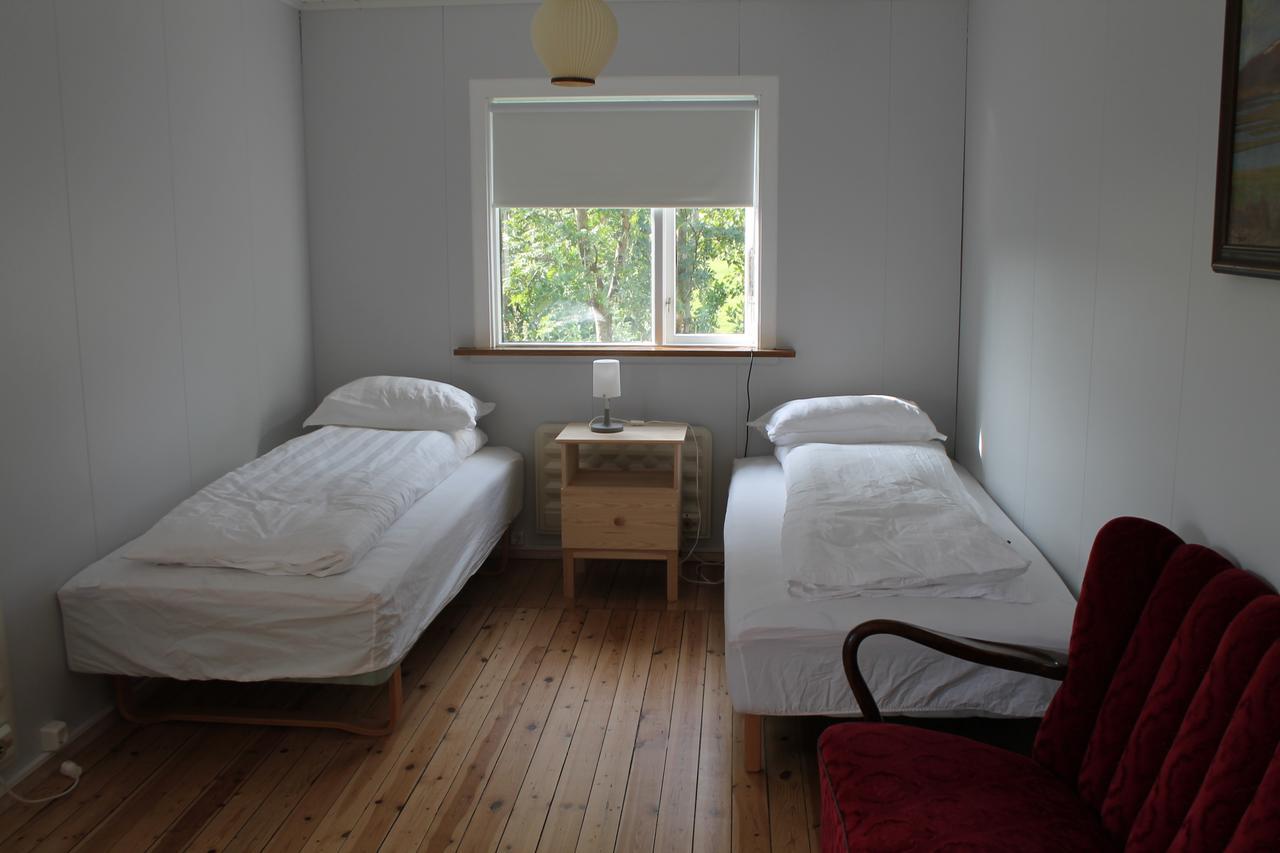 Midhop Guesthouse Thingeyrar ภายนอก รูปภาพ