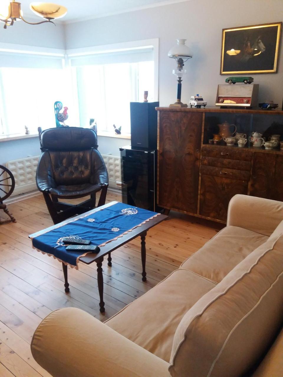 Midhop Guesthouse Thingeyrar ภายนอก รูปภาพ